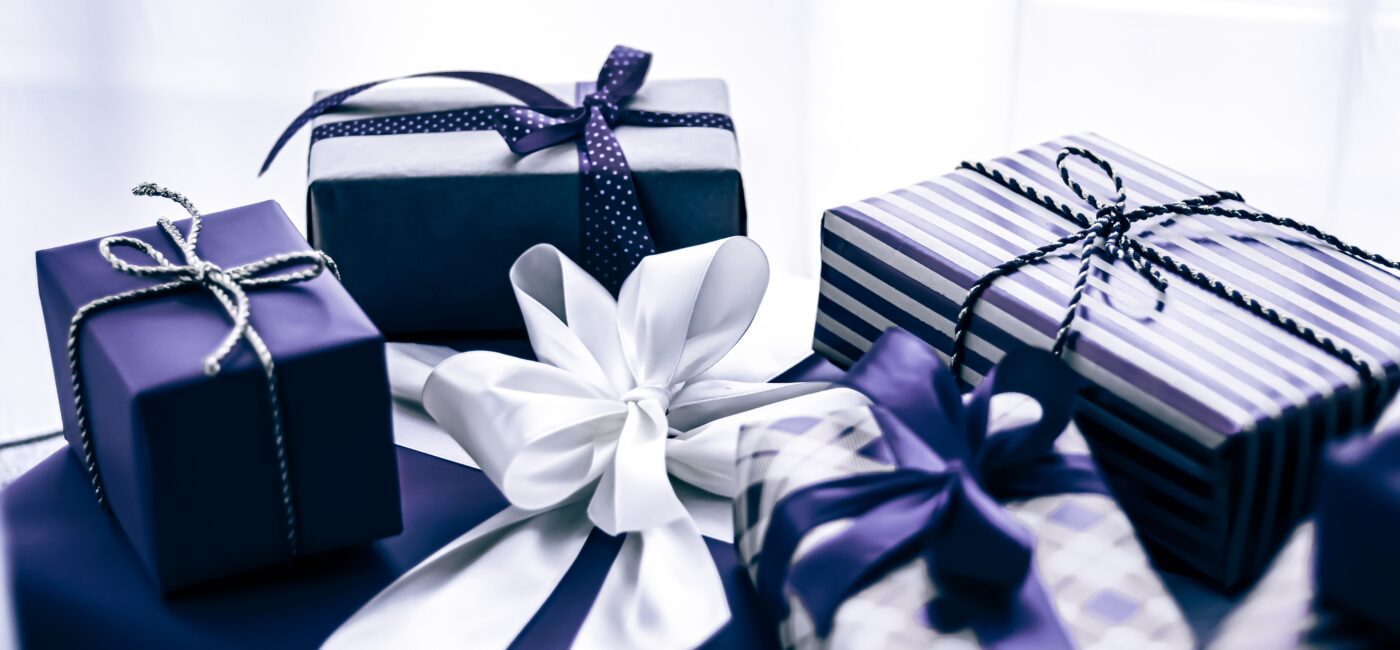 How to Build a Corporate Gift Hamper That Impresses Clients