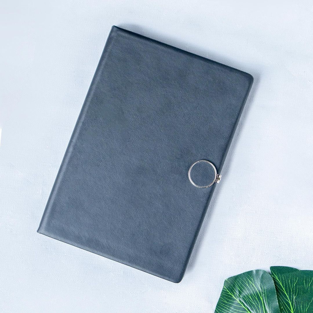 Black Valentine Gift Box