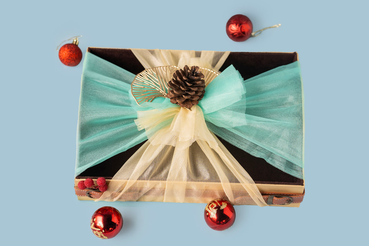 Merry Moments Gift Box