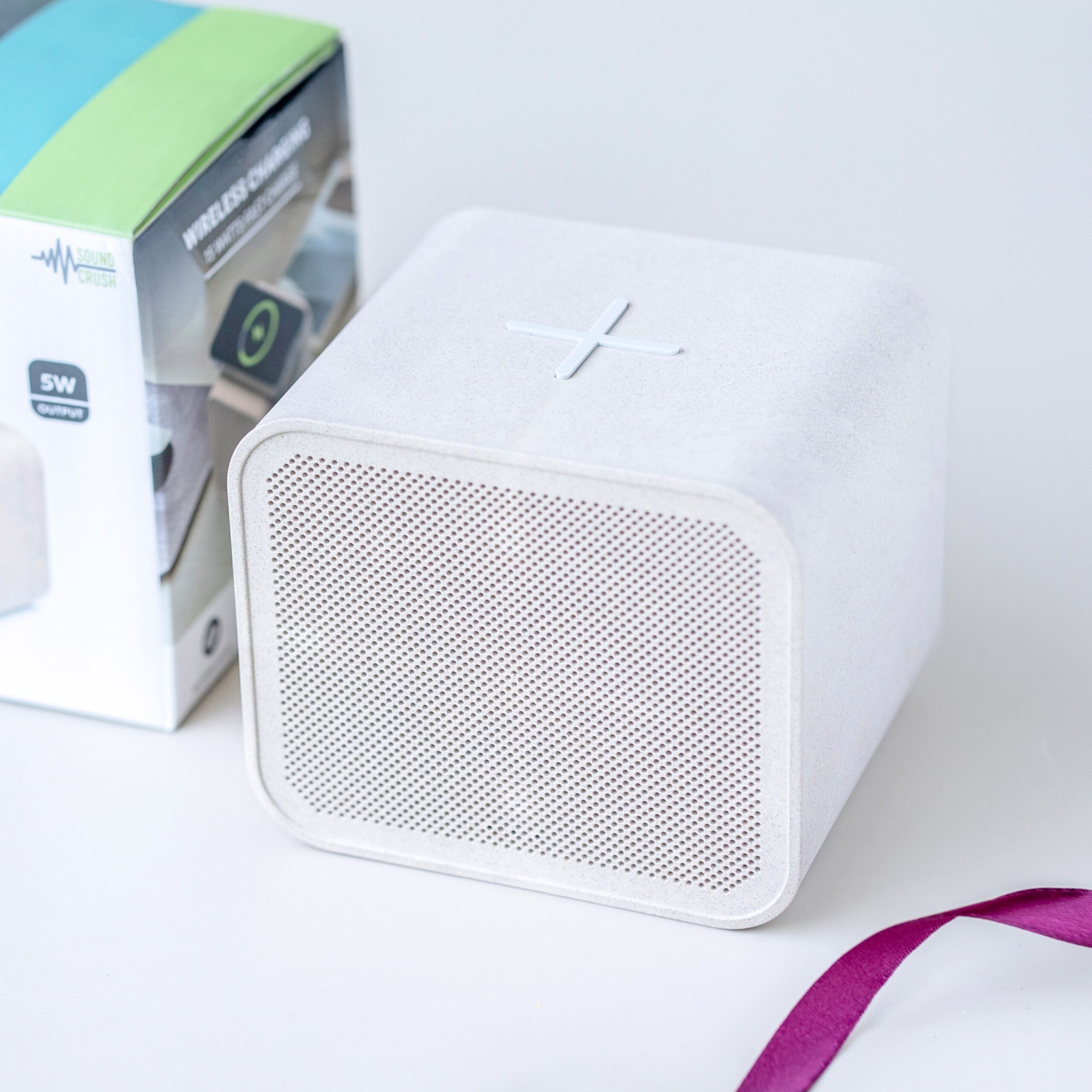 Portable Speaker with 15W Wireless charging