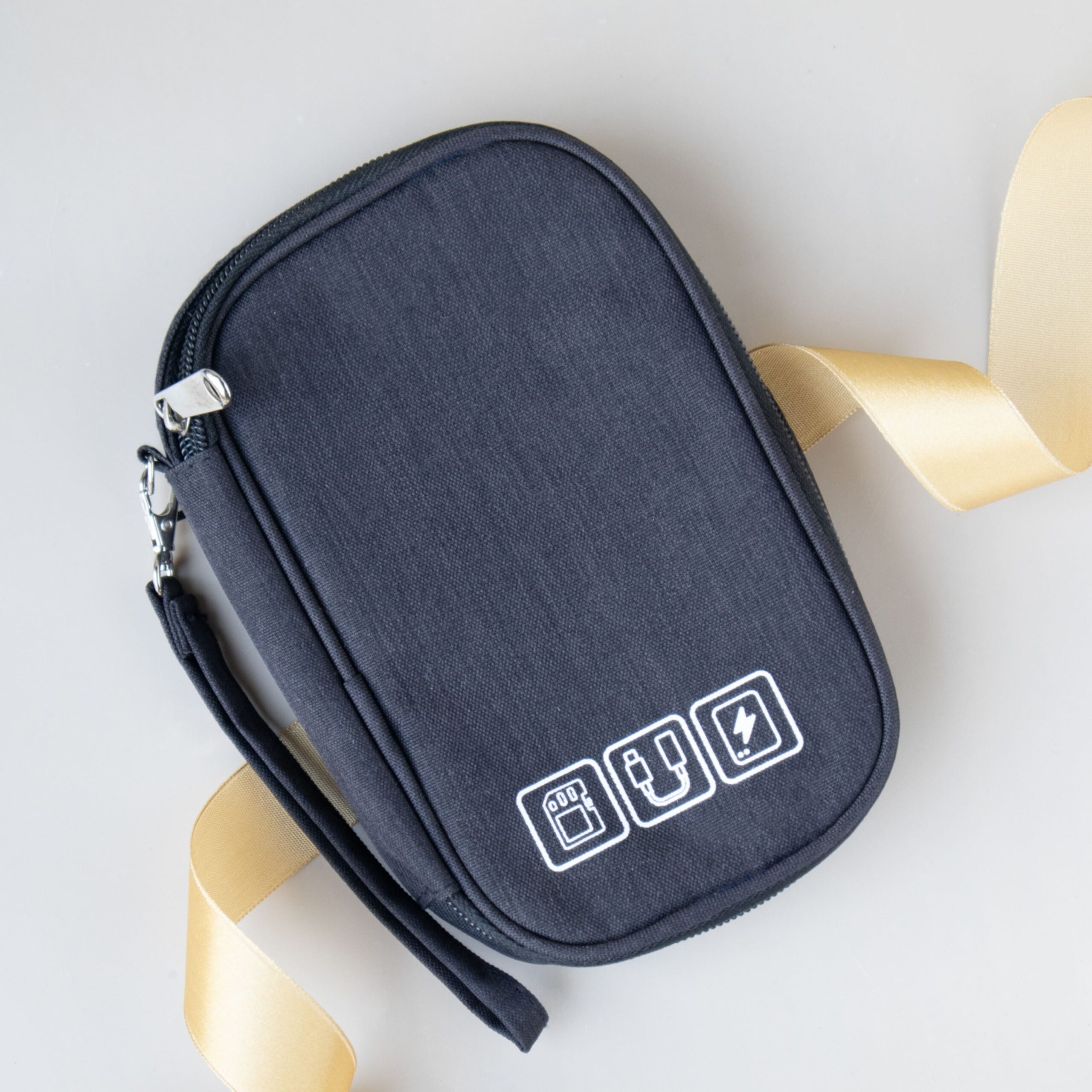 Data cable organiser